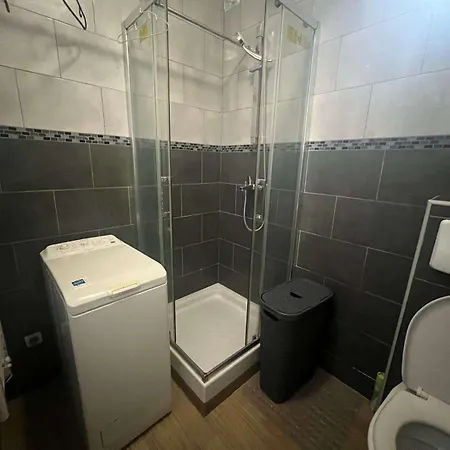 Ensemble D'Appartements A La Courneuve - Bien Desservis Et Disponibles Separement Exterior foto