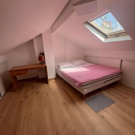 Ensemble D'Appartements A La Courneuve - Bien Desservis Et Disponibles Separement Exterior foto