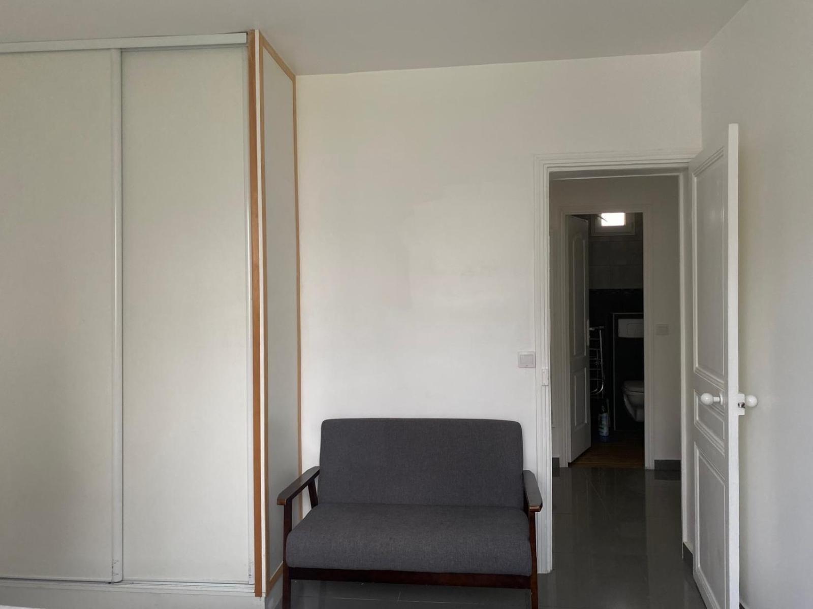 Ensemble D'appartements A - Bien Desservis Et Disponibles Separement