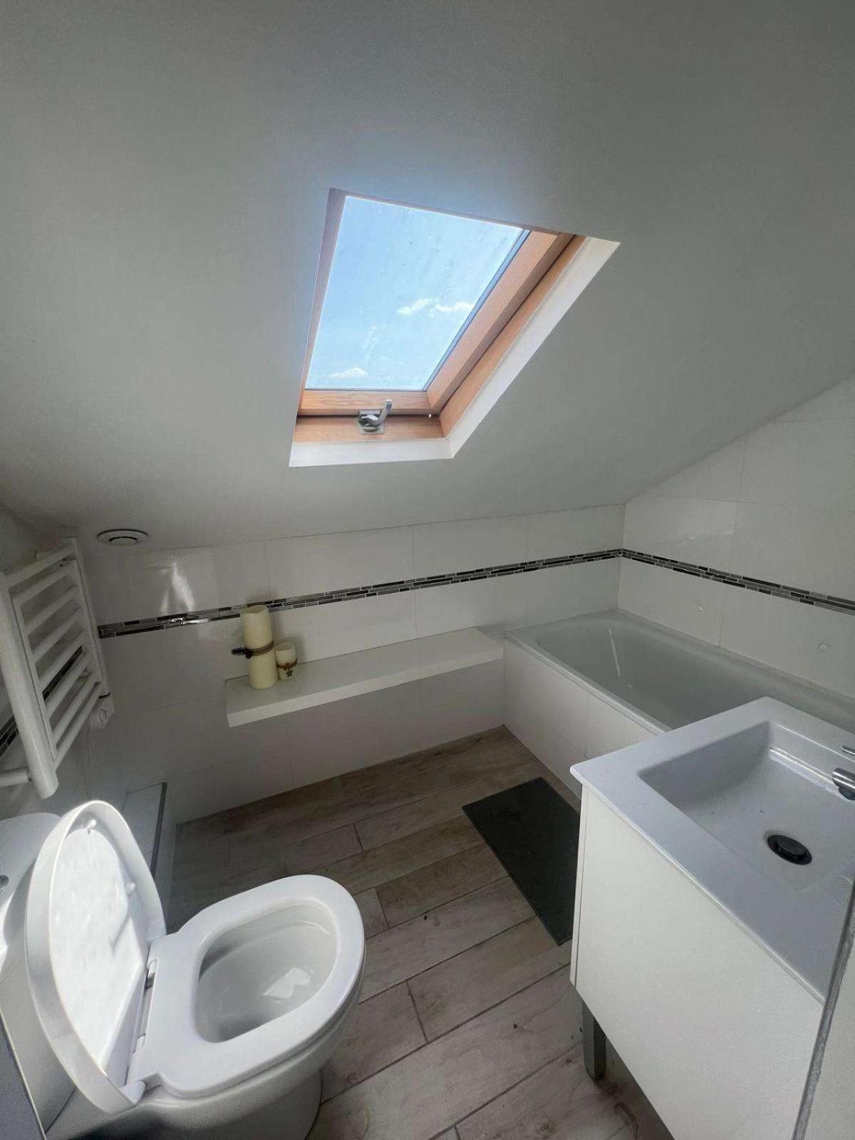 Apartment Ensemble D'appartements A - Bien Desservis Et Disponibles Separement